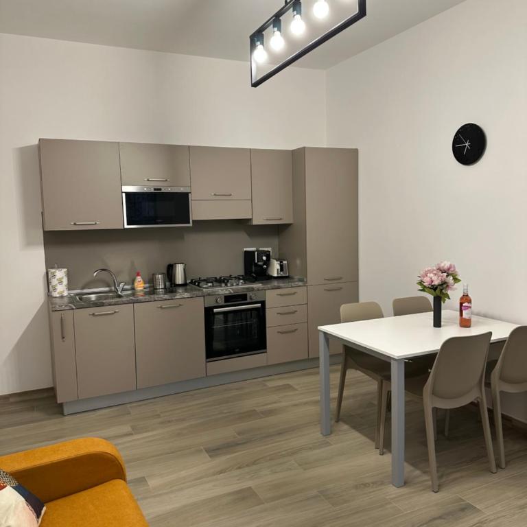 Casa Giorgia a 4 fermate metro dal Vaticano - Appartamento con 2 Camere da Letto - 2