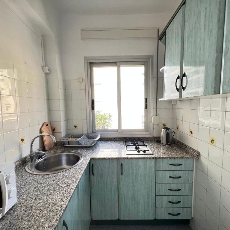 Lovely family apartment 2 min. from the beach - Apartamento de 1 dormitorio - 13