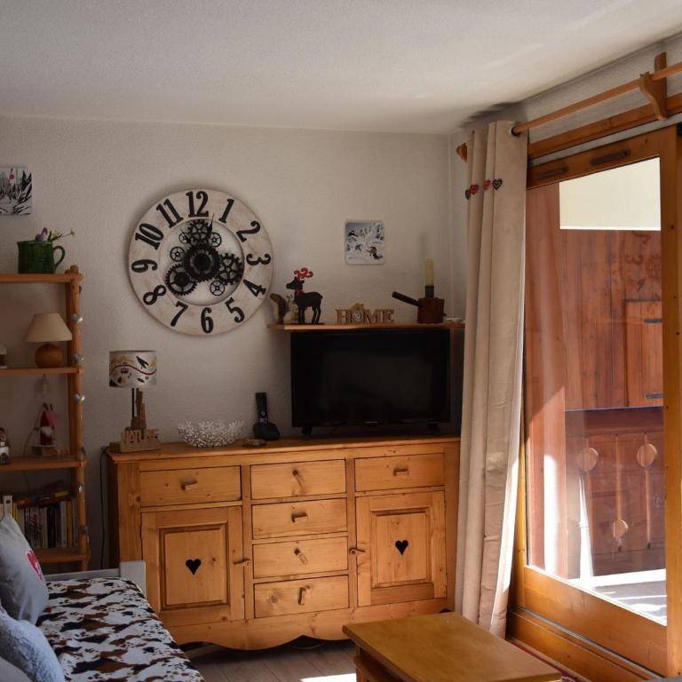 Appartement chaleureux avec grand balcon sud, 6 pers, au centre de Pralognan - FR-1-464-52 - Two-Bedroom Apartment - 9