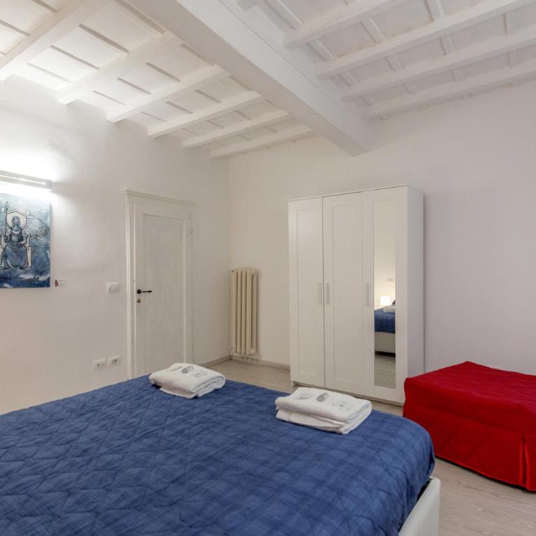 Friends Of Florence - Double Room with Private External Bathroom - 12