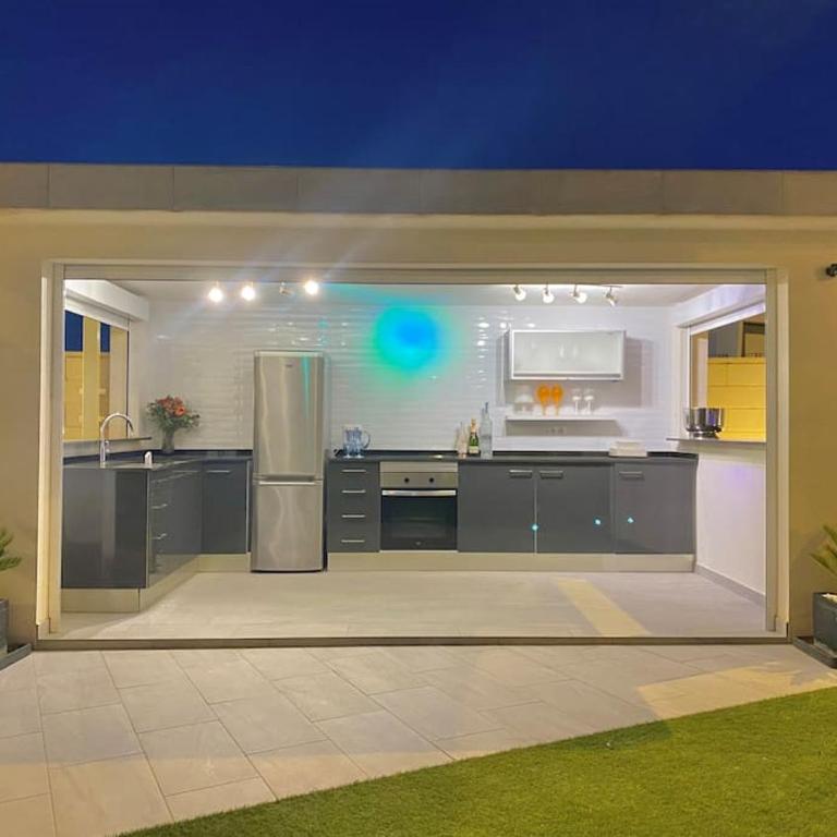 Casa Bella ~ Luxurious Villa in Alicante - Three-Bedroom Villa - 3