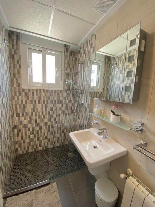 Casa Bella ~ Luxurious Villa in Alicante - Three-Bedroom Villa - 20
