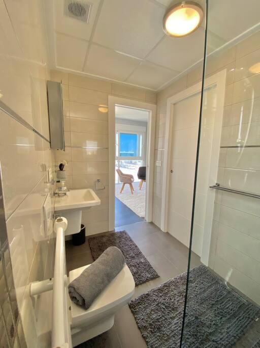 Casa Bella ~ Luxurious Villa in Alicante - Three-Bedroom Villa - 25
