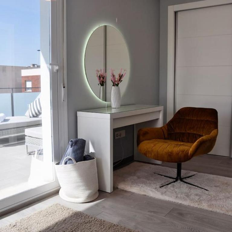 Casa Bella ~ Luxurious Villa in Alicante - Three-Bedroom Villa - 60