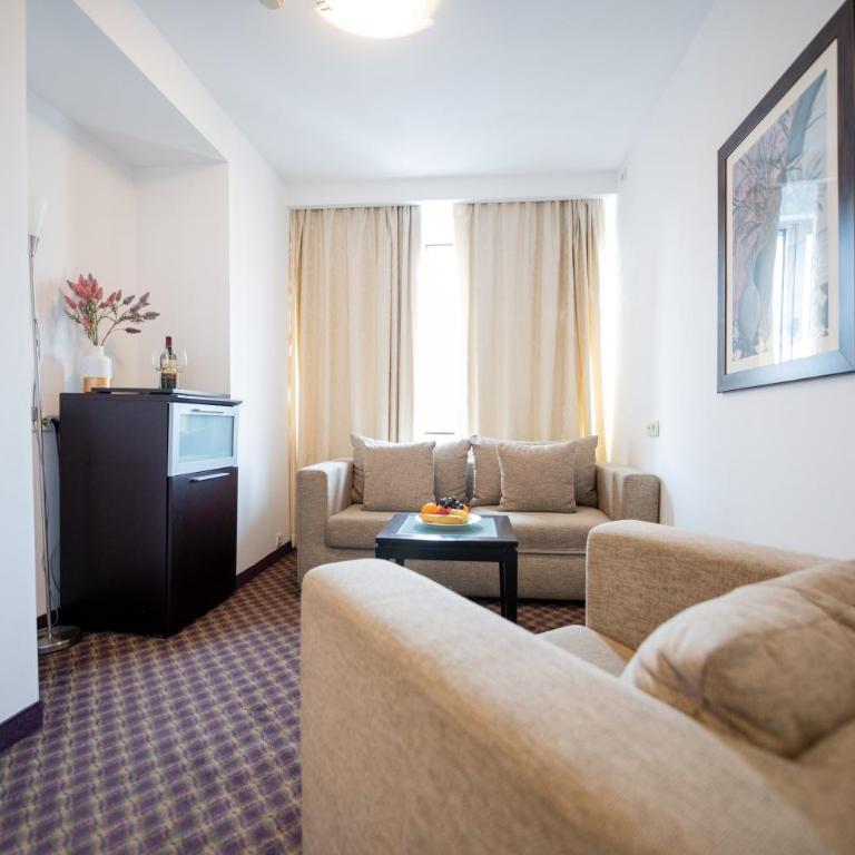 Hotel Sumadija - Apartman sa 1 Spavaćom Sobom i Besplatnim Parkingom - 3