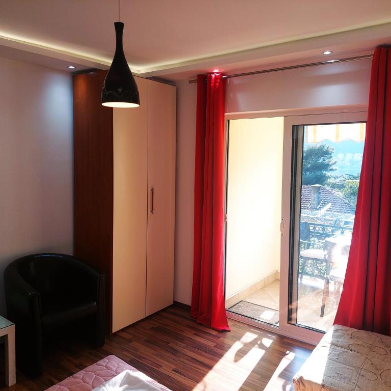 Apartments Nancy - One-Bedroom Apartment with Balcony and Sea View - 15