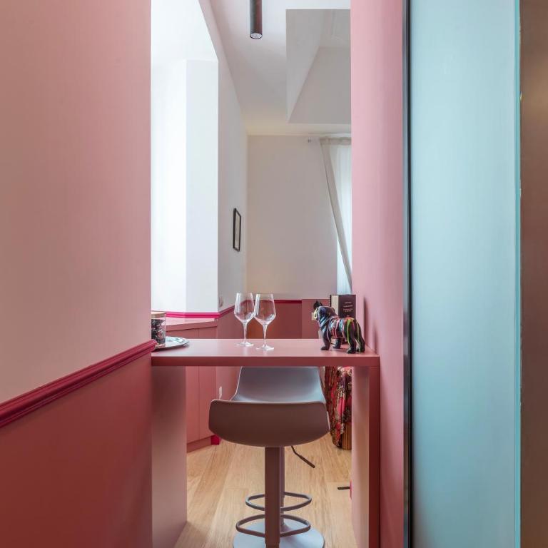 Vatican Night Suites - One-Bedroom Apartment - 3