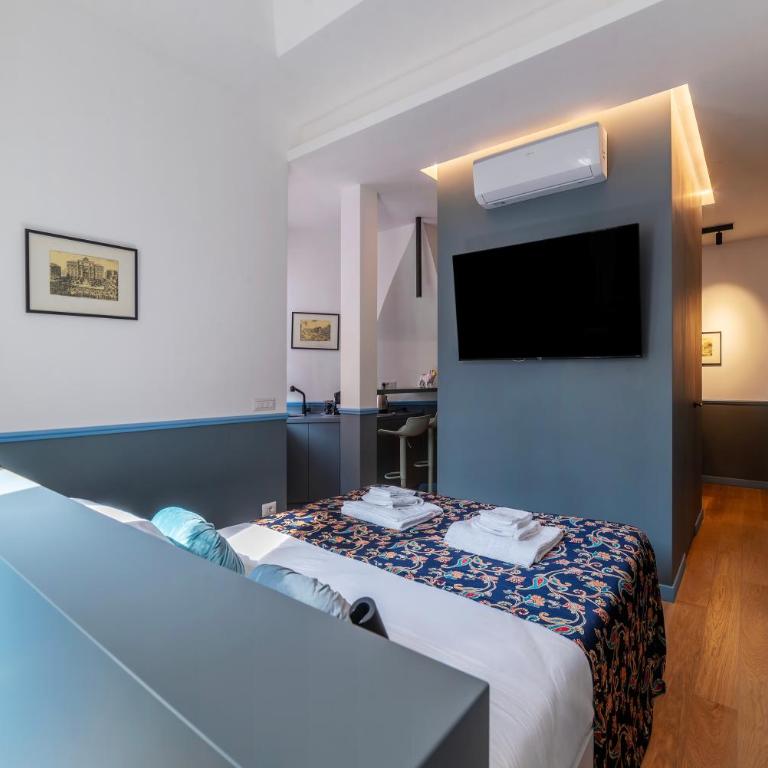 Vatican Night Suites - One-Bedroom Apartment - 11