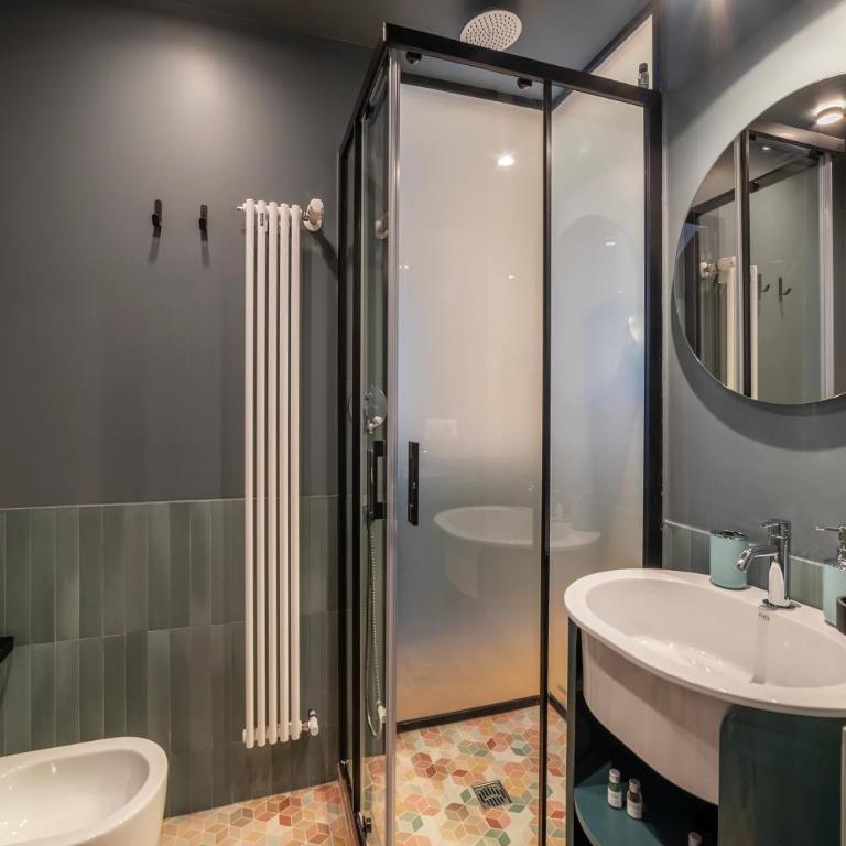 Vatican Night Suites - One-Bedroom Apartment - 17