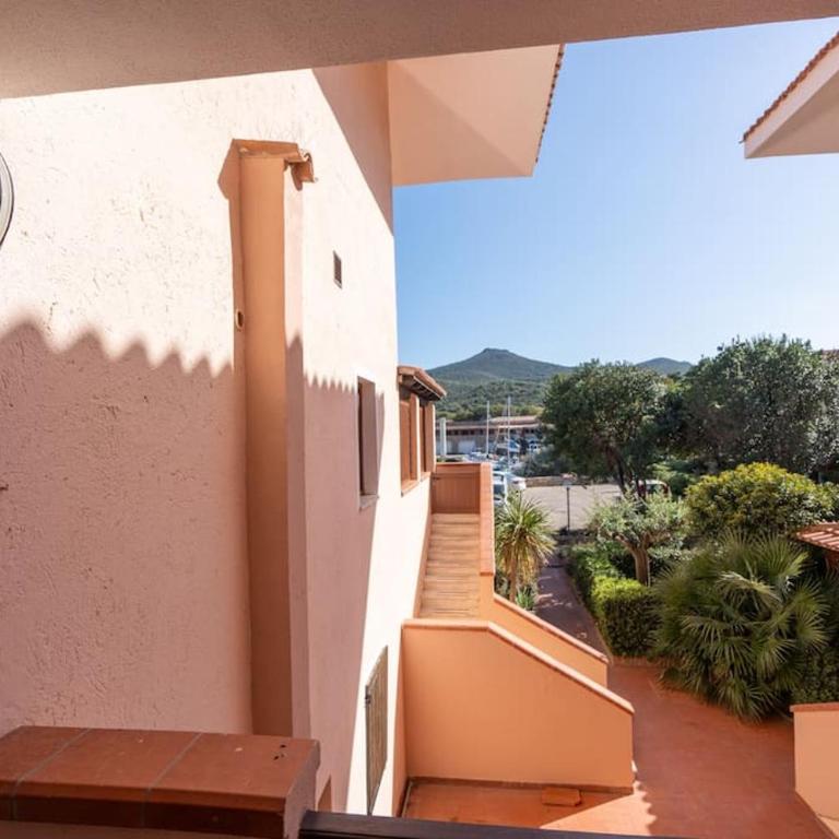 Marinella-Porto Rotondo, Accesso Diretto sulla SPIAGGIA - Appartamento con 2 Camere da Letto - 35