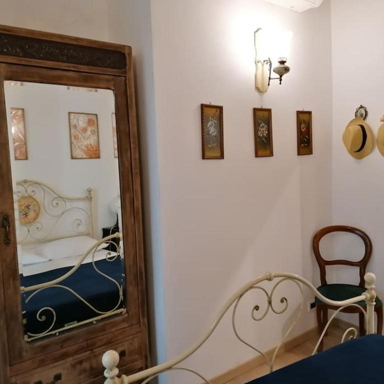 Via Po - Big appartment - Three-Bedroom Apartment - 20
