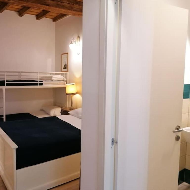 Via Po - Big appartment - Three-Bedroom Apartment - 33