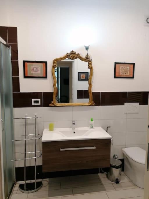 Via Po - Big appartment - Three-Bedroom Apartment - 40