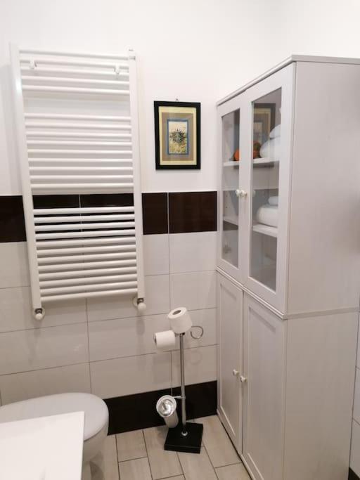 Via Po - Big appartment - Three-Bedroom Apartment - 48