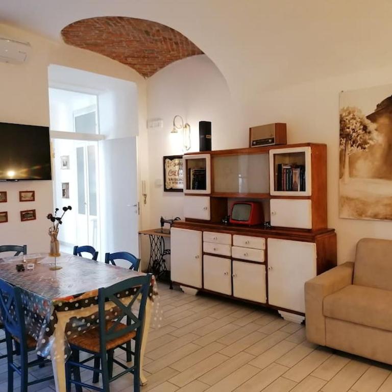 Via Po - Big appartment - Three-Bedroom Apartment - 52