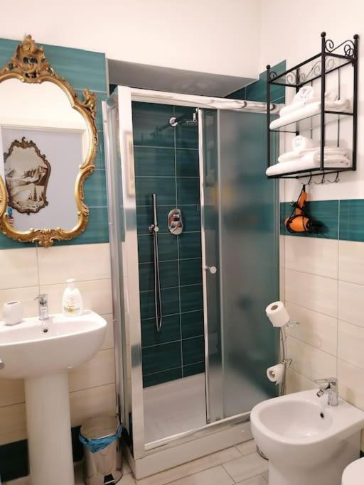 Via Po - Big appartment - Three-Bedroom Apartment - 53