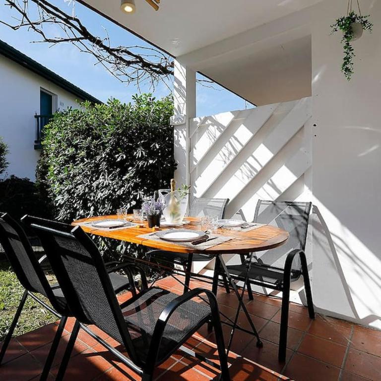 Hendaye Plage avec Jardin, Piscine, Parking, Wifi, proche Plage-Beach-Playa - Appartement - Vue sur Jardin - 6
