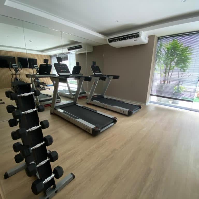 Perfect 1BR with Balcony in Luxurious Building - Apartamento - 20