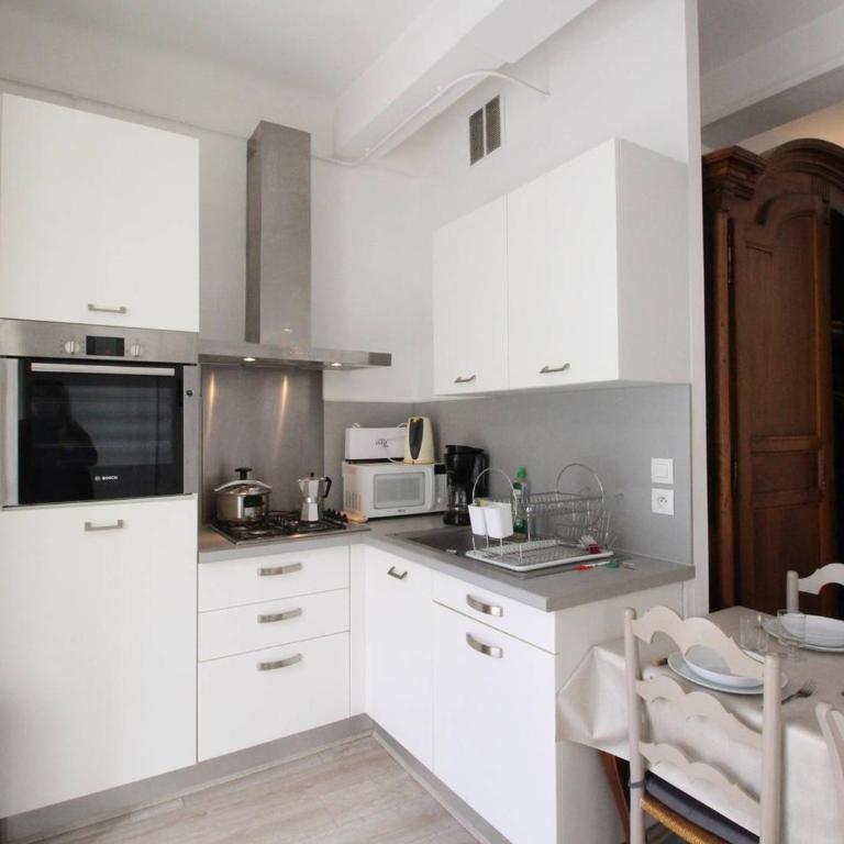 T2 Lumineux Centre Luchon, 4 Pers, Parking, Proche Thermes & Télécabine - FR-1-313-230 - Apartment - 6