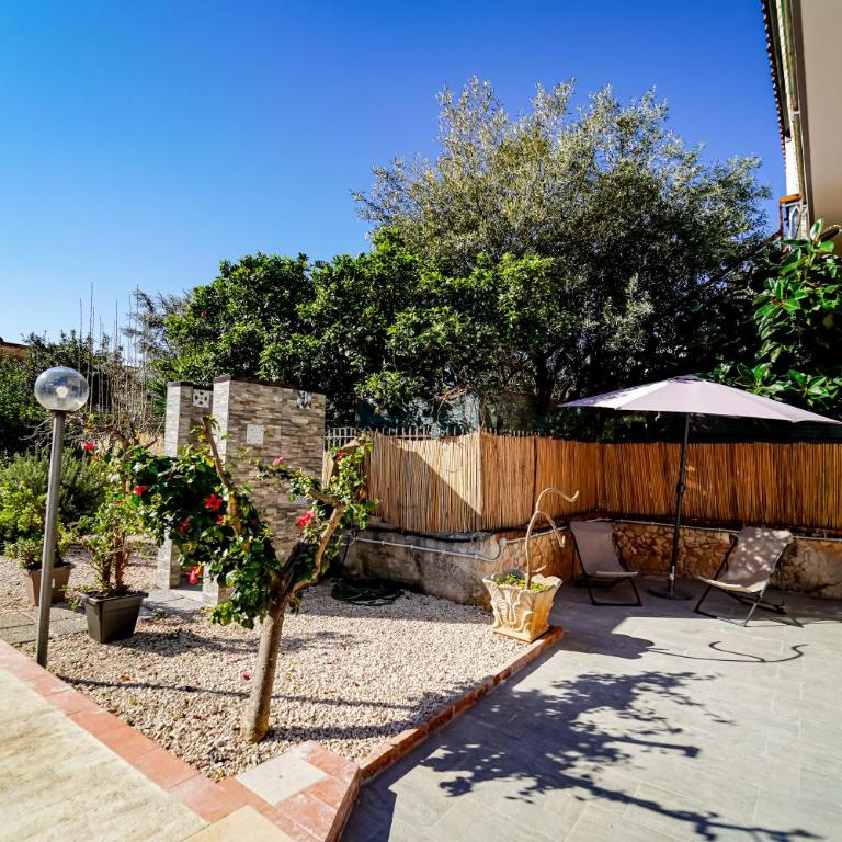 Lovely Villa, close to the beach - Three-Bedroom House - 6