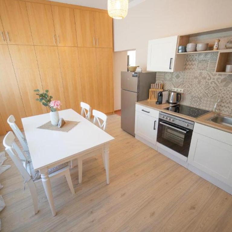 Landhaus Appartements Gretl - Appartement 301 with own kitchen - 6