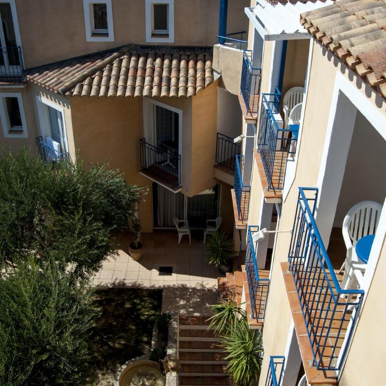 Hôtel Le Leukos - Studio (2 Adults) With Unfurnished Juliet Balcony or Terrace - 11