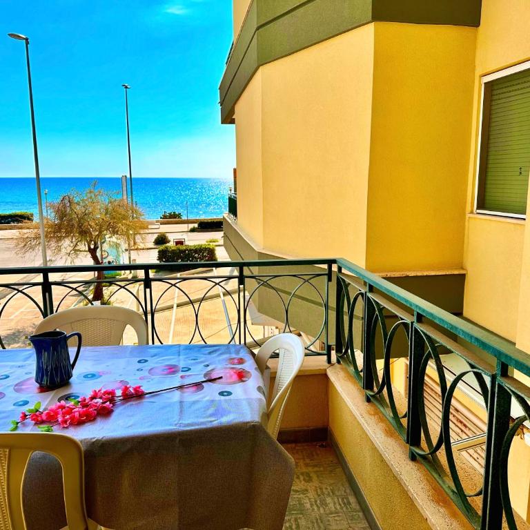 Exclusive Sea View - Appartamento con 4 Camere da Letto e Balcone - 36