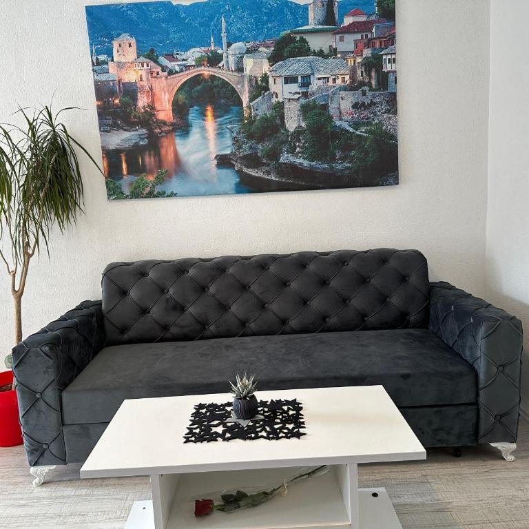 Galaxy Apartment near Old Brige - Two-Bedroom Apartment - 27