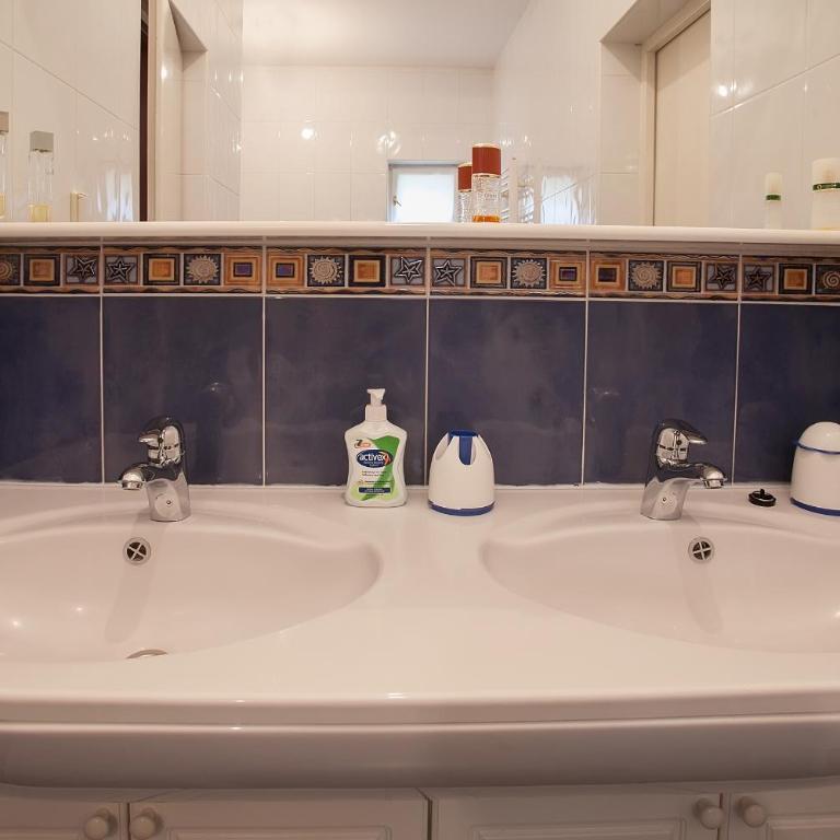 Guesthouse Hortenzija - Suite with Balcony - 15