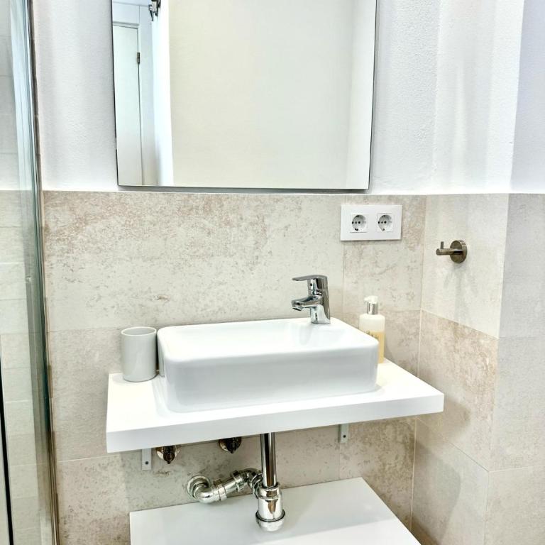 LAS CASAS DE MAR ZAHARA PUEBLO - Three-Bedroom House - 28