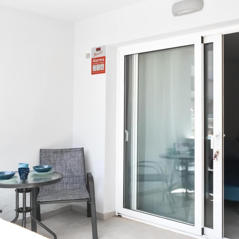 Paradise Palms I Deluxe, incl. Welcome Package - One-Bedroom Apartment - 48