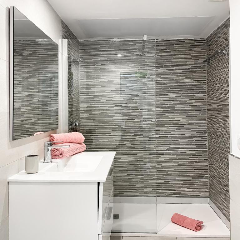 Paradise Palms I Deluxe, incl. Welcome Package - One-Bedroom Apartment - 50