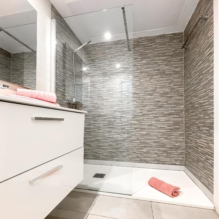 Paradise Palms I Deluxe, incl. Welcome Package - One-Bedroom Apartment - 54