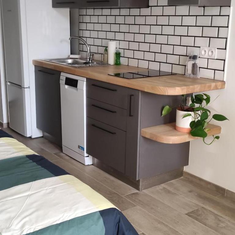 Studio climatisé avec parking et wifi au Couchant - Studio - 5