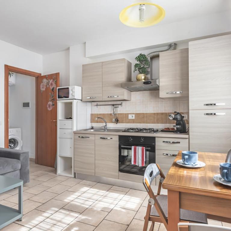 GuestHost - La Nicchia dei Papi - Visarno Arena Lovely Apt - One-Bedroom Apartment - 1