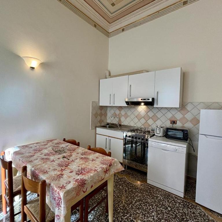 Casa Liberty - Appartamento con 1 Camera da Letto - 2