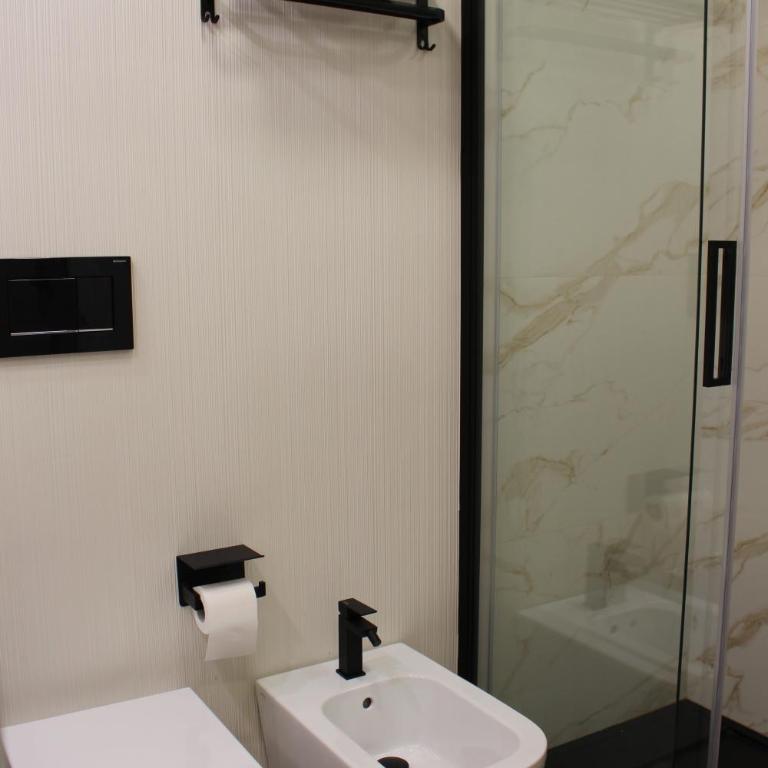 Nero Luxury Suites - Camera Singola Economy - 6