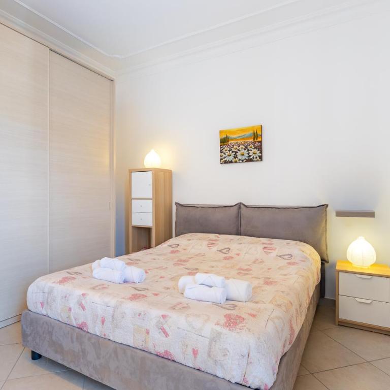 Appartamento Centrale Con Parcheggio e Wi-Fi Gratuito AC - Appartamento con 1 Camera da Letto - 6