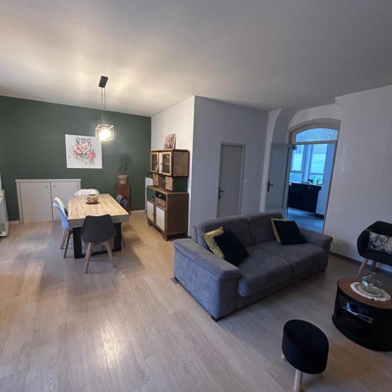 MAISON DE VILLE AVEC GARAGE ET TERRASSE - Appartamento con 2 Camere da Letto - 2