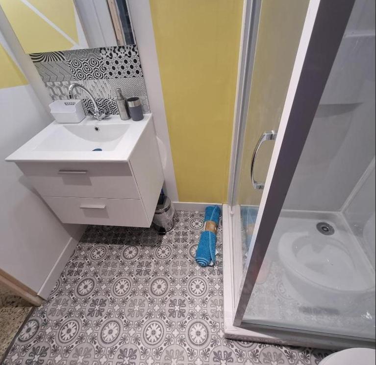Beau studio en centre ville - One-Bedroom Apartment - 8