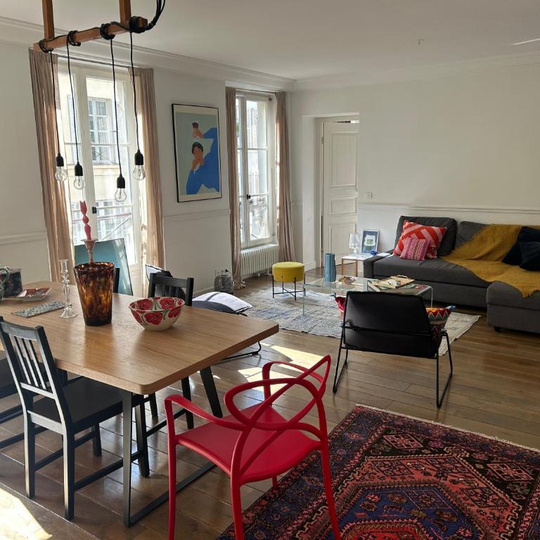 Luxury 2-Bedroom Apartment in South Pigalle, Steps from Montmartre - Appartement 2 Chambres - 2