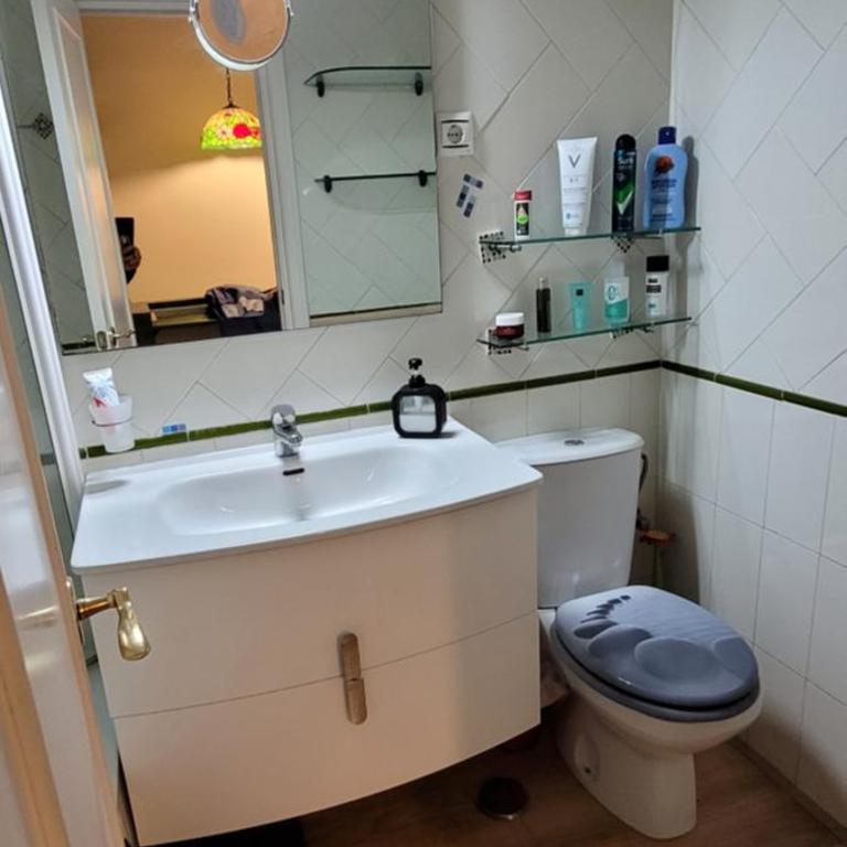 Townhouse, Adosado con Encanto -130 m2 - WiFi 600 Mb - Community Pool - Private patio - Two-Bedroom House - 30