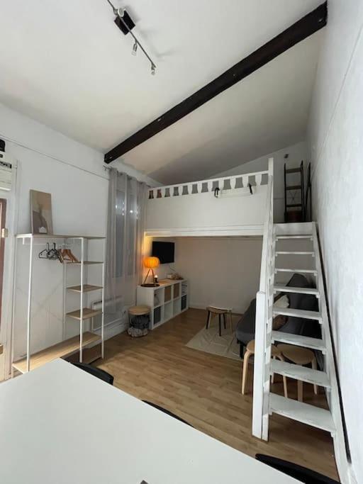 Studio avec extérieur - Appartement 1 Chambre - 6