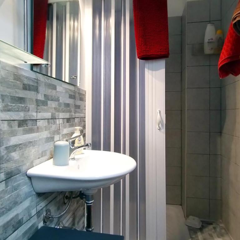 Appartamenti Olivuzza - Apartment with Balcony - 9