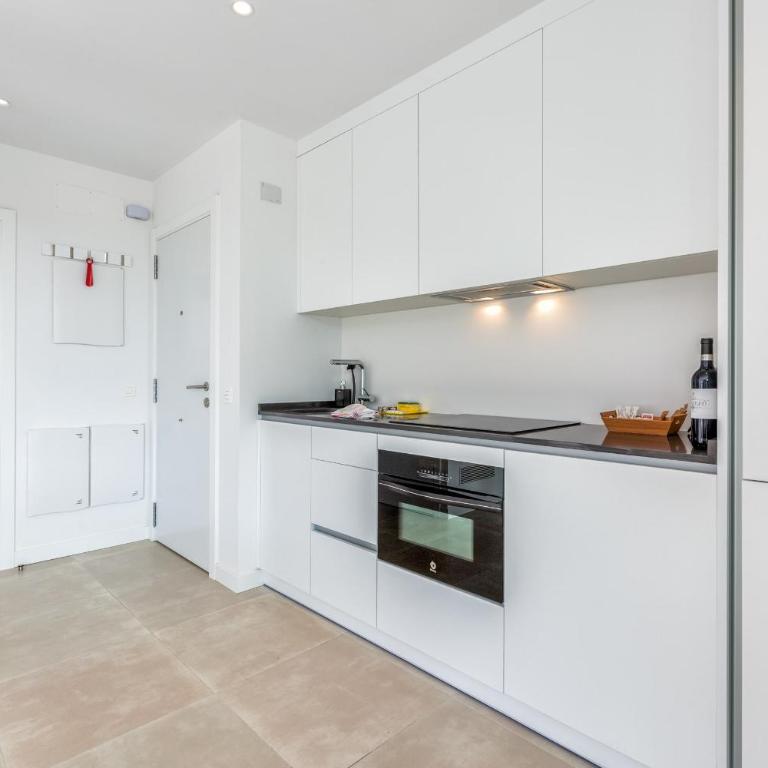 ViVi Homes - Carma Pool, Terrace, Garden & Beach - Apartment with Sea View - 7