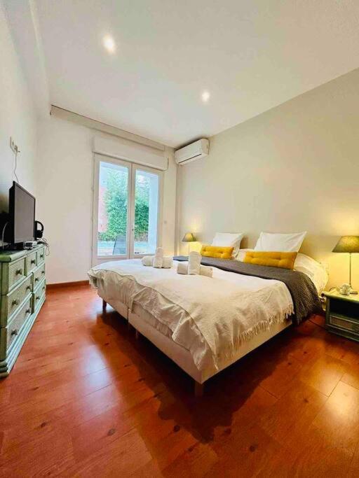 « Côté jardin » Central/Piscine/Jacuzzi/Parking - Maison 6 Chambres - 19