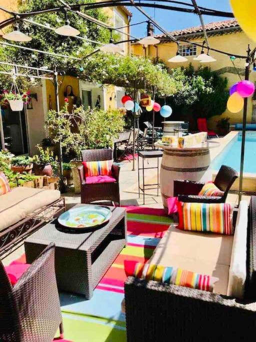 « Côté jardin » Central/Piscine/Jacuzzi/Parking - Maison 6 Chambres - 34