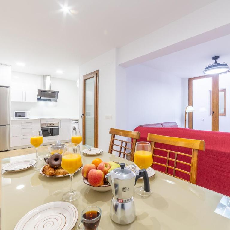 Casa Gómez, parking gratuito en Pleno Centro - Apartamento de 3 dormitorios - 1