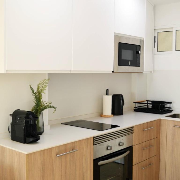 Sea View Studio Near Beach Pools Benalmádena - Studio with Sea View - 13