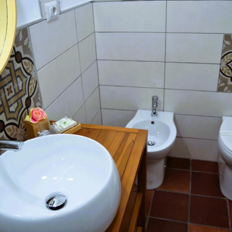 La Magnolia 140 - Camera Matrimoniale con Bagno Privato - 24